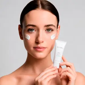 https://content.it.farmasi.com/Product/1000268_64_4.webp